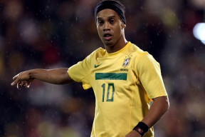 5连胜黑马狂奔！随着活塞125-107篮网，NBA最新排名出炉，篮网险胜活塞视频