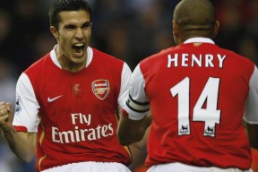 美洲杯决赛激烈拼搏：胜利的荣耀属于最勇敢的那一队，美洲杯决赛打平