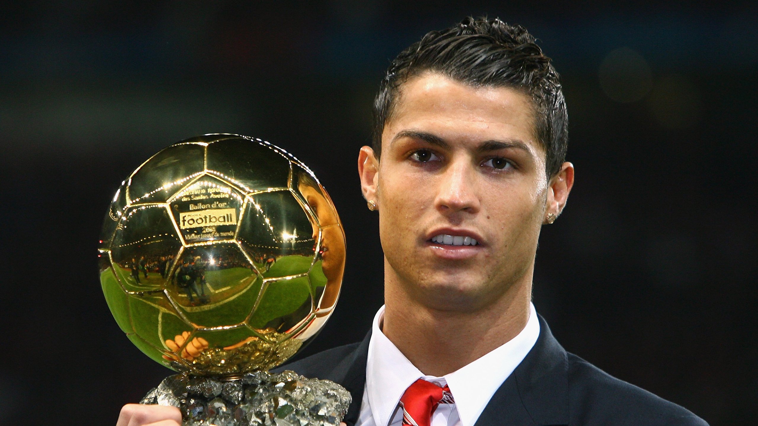 德甲联赛的最新裁判判罚技术，德甲现场